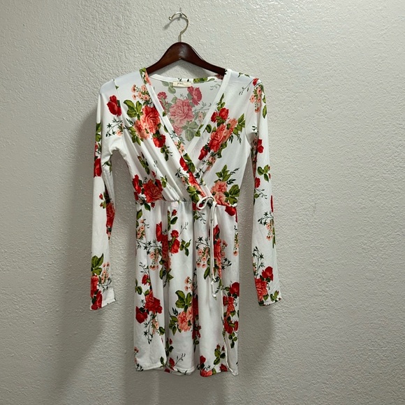 Floral short dress size Large - Picture 1 of 9